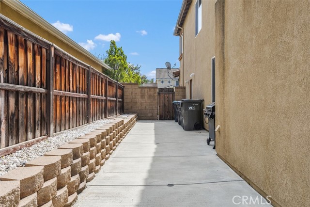 35183 Flamingo Way, Winchester CA: https://media.crmls.org/medias/298c076d-bc22-40a9-a8b6-b2341a4d27b6.jpg