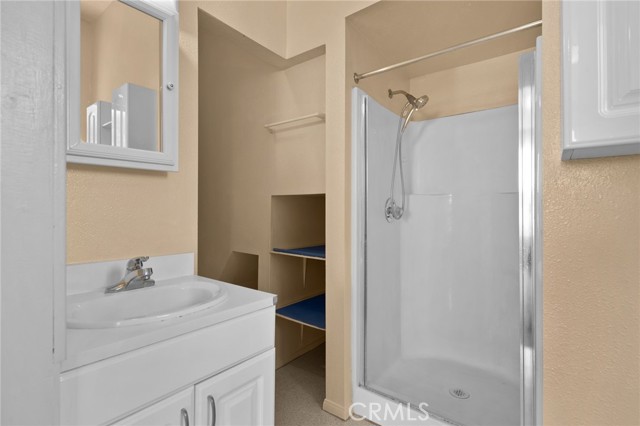 405 W Olive Avenue, Redlands CA: https://media.crmls.org/medias/298c60c5-d436-43d1-a248-cbd25017334a.jpg