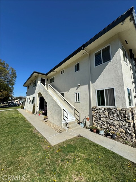 Image 3 of 37 For 9025 Mills Avenue