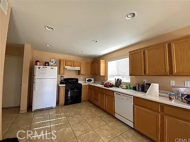 Detail Gallery Image 4 of 11 For 33077 Jasper Cir, Menifee,  CA 92584 - 3 Beds | 2/1 Baths