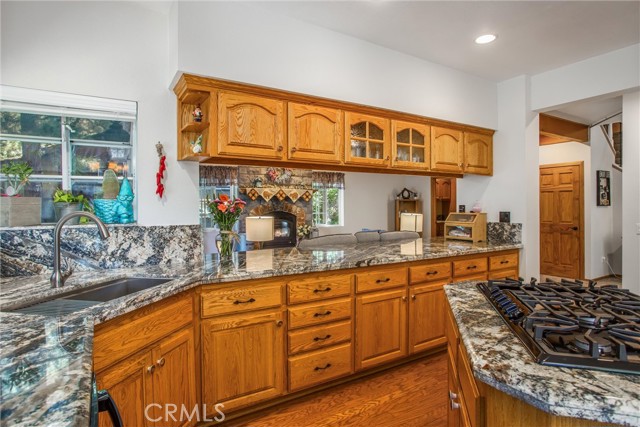 Detail Gallery Image 15 of 44 For 6180 Cedar Ave, Angelus Oaks,  CA 92305 - 4 Beds | 2/1 Baths