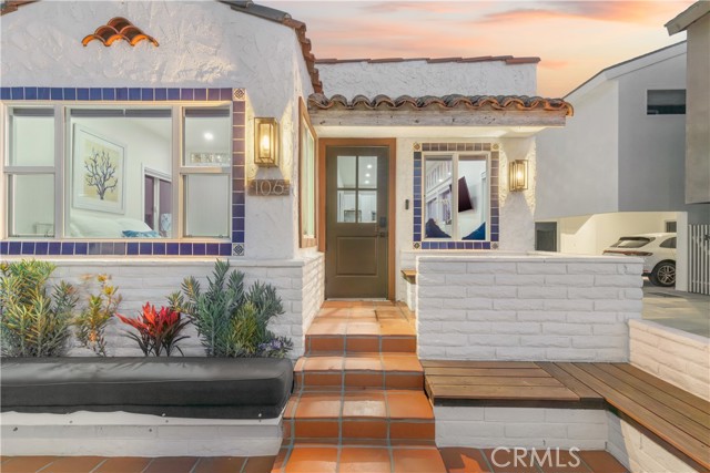 Detail Gallery Image 33 of 35 For 106 31st St, Newport Beach,  CA 92663 - 5 Beds | 3 Baths