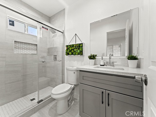 Detail Gallery Image 13 of 13 For 1411 W 7th St, Santa Ana,  CA 92703 - 3 Beds | 2 Baths