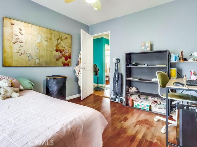 Image 41 of 60 For 20833 Verne Avenue