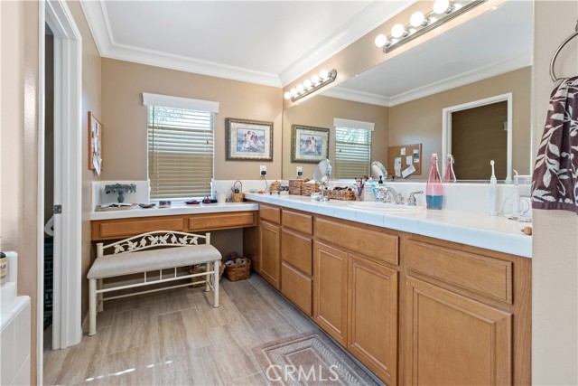 23556 Kathryn Street, Murrieta CA: https://media.crmls.org/medias/29911901-91e1-42c6-b84a-e8c10158bf8d.jpg
