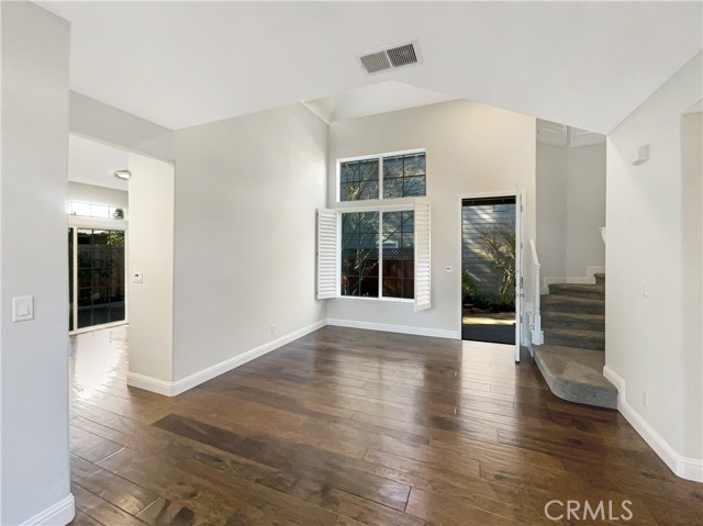 Detail Gallery Image 10 of 27 For 51 Village Square, Pleasant Hill,  CA 94523 - 3 Beds | 3/1 Baths