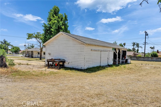 6910 Carnelian Street, Rancho Cucamonga CA: https://media.crmls.org/medias/29927377-e621-4c1c-9f76-966c59936d1b.jpg