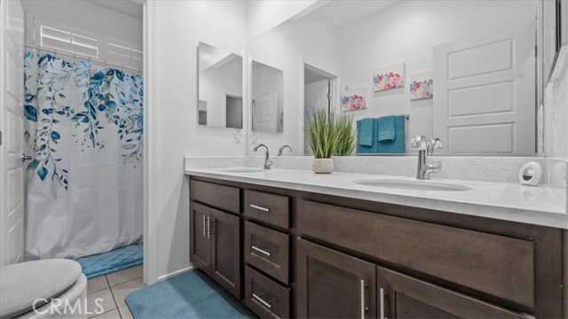 Detail Gallery Image 10 of 23 For 7371 Garnet Ridge, Jurupa Valley,  CA 92509 - 4 Beds | 3/1 Baths