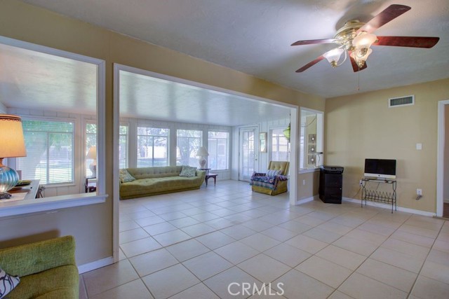 Detail Gallery Image 11 of 40 For 651 E 21st, Merced,  CA 95340 - 2 Beds | 2 Baths