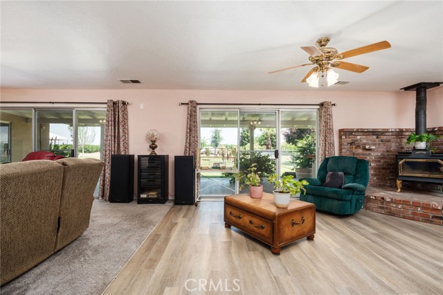 Detail Gallery Image 14 of 41 For 3298 N Zediker Ave, Sanger,  CA 93657 - 3 Beds | 2 Baths