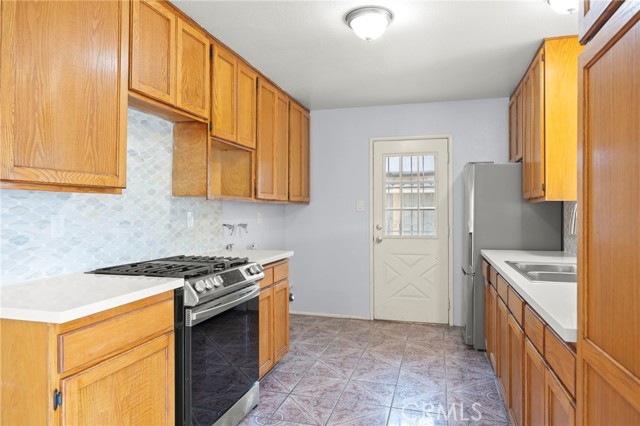 Detail Gallery Image 9 of 28 For 4905 S J St, Oxnard,  CA 93033 - 4 Beds | 2 Baths