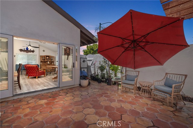 27601 Calle Arroyo, San Juan Capistrano CA: https://media.crmls.org/medias/29964451-83ec-4e57-9bf9-7f85c9ebc348.jpg