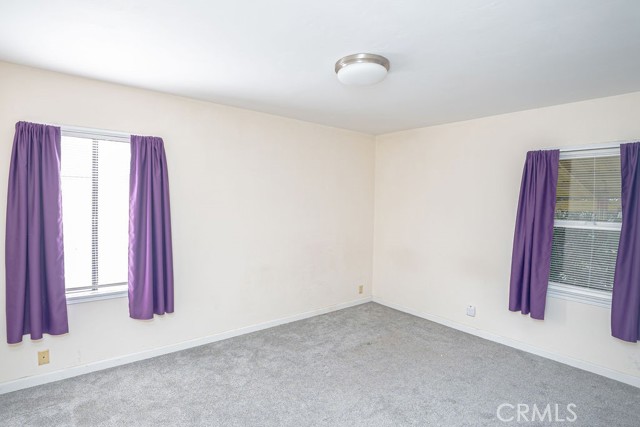 Detail Gallery Image 10 of 13 For 13023 Cordary Ave, Hawthorne,  CA 90250 - 2 Beds | 1 Baths