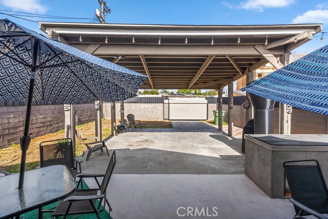 1417 W Gage Avenue, Los Angeles CA: https://media.crmls.org/medias/299714e0-9ab1-4ff2-b1b9-4f12df9e7eb1.jpg