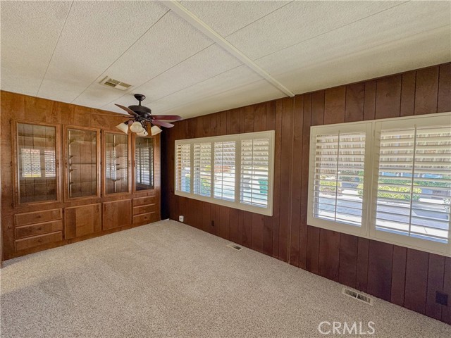 Detail Gallery Image 15 of 39 For 8536 Kern Canyon #218,  Bakersfield,  CA 93306 - 3 Beds | 2 Baths