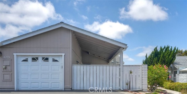 4273 Spoon Bill Way, Oceanside CA: https://media.crmls.org/medias/29972be1-a9c4-4dd3-8e81-e4c4cefe9afb.jpg