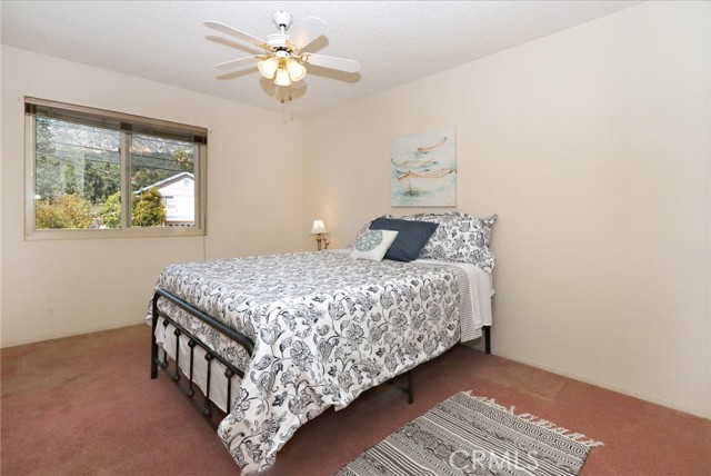 Second bedroom with views of the mountains