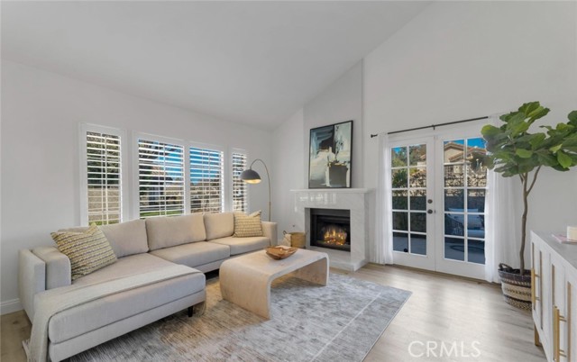 Detail Gallery Image 5 of 30 For 1202 Monte Sereno Dr, Thousand Oaks,  CA 91360 - 2 Beds | 2/1 Baths