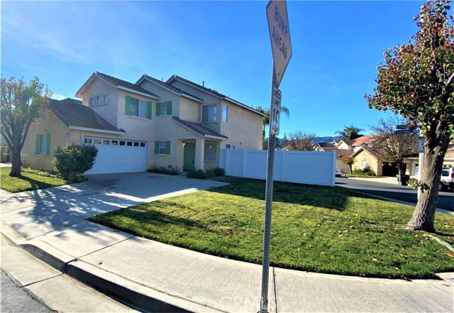 Image 2 for 934 Primrose Ln, Corona, CA 92878