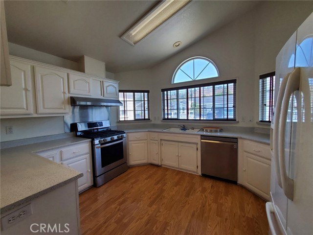 Detail Gallery Image 11 of 22 For 20042 Canyon View Dr #74,  Canyon Country,  CA 91351 - 3 Beds | 2 Baths