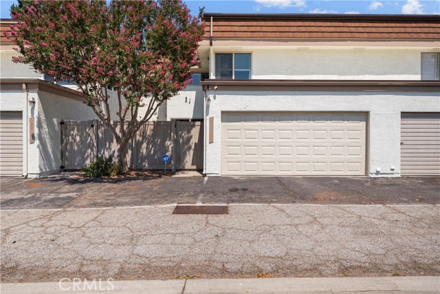 Detail Gallery Image 36 of 45 For 10214 Larwin Ave #3,  Chatsworth,  CA 91311 - 4 Beds | 3 Baths
