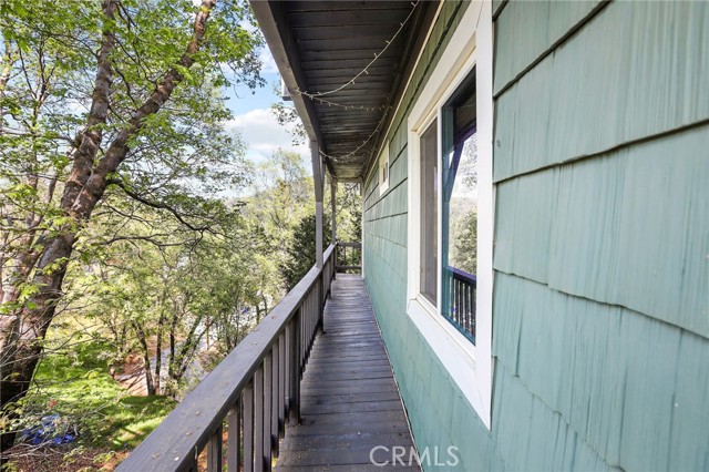 Detail Gallery Image 44 of 46 For 453 Davos, Crestline,  CA 92325 - 5 Beds | 2/1 Baths