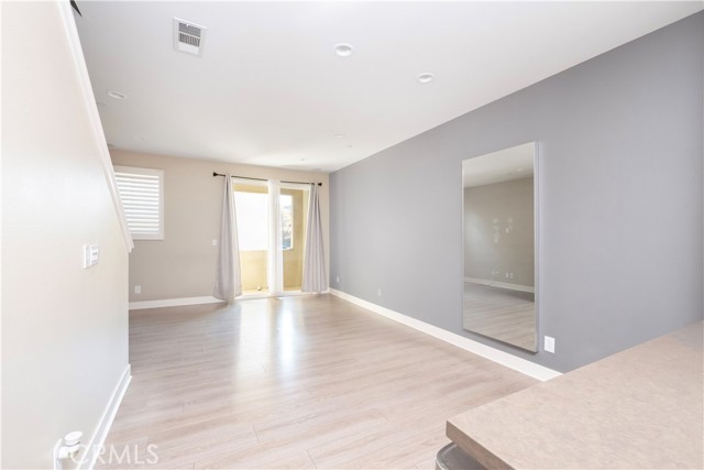 Detail Gallery Image 18 of 58 For 1150 Newberry, Claremont,  CA 91711 - 2 Beds | 3 Baths