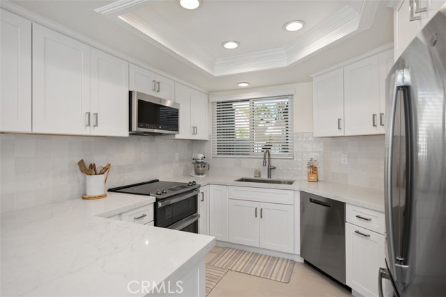 Image 19 of 36 For 5 Sage Hill Lane
