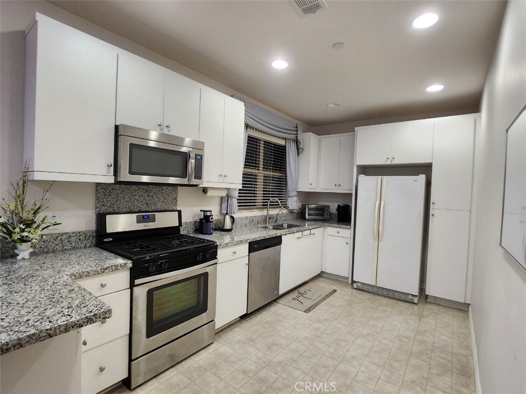 MLS #PW25270025 image #3