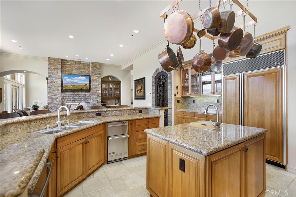 MLS #OC25163046 image #14