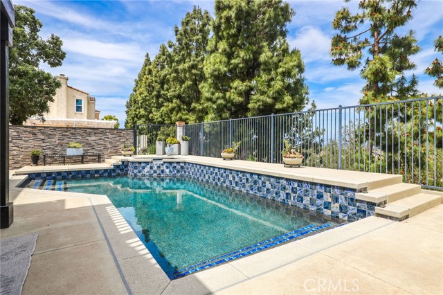 Detail Gallery Image 18 of 49 For 2 Groveside Dr, Aliso Viejo,  CA 92656 - 5 Beds | 3 Baths