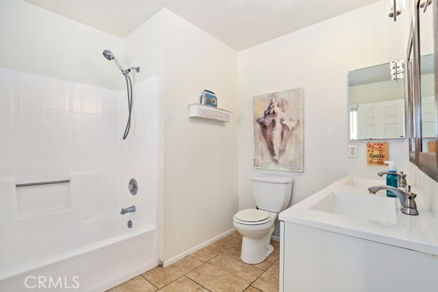 Detail Gallery Image 19 of 42 For 13040 Rain Shadow Rd, Victorville,  CA 92395 - 3 Beds | 2 Baths
