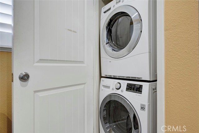 Detail Gallery Image 15 of 26 For 2940 N Verdugo Rd #305,  Glendale,  CA 91208 - 2 Beds | 2 Baths