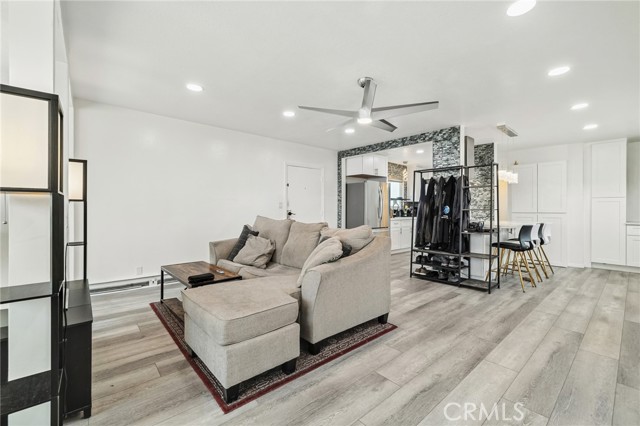 Detail Gallery Image 9 of 32 For 1349 Edgewood Way #49,  Oxnard,  CA 93030 - 2 Beds | 2 Baths