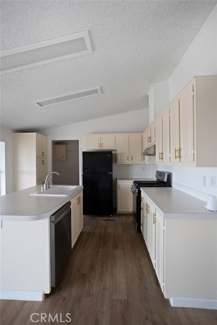 Detail Gallery Image 12 of 44 For 56015 Napa St, Yucca Valley,  CA 92284 - 3 Beds | 2 Baths