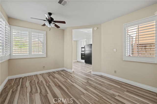25815 Dickens Court, Stevenson Ranch CA: https://media.crmls.org/medias/29a38da5-81f6-468f-9112-b33717ca5527.jpg