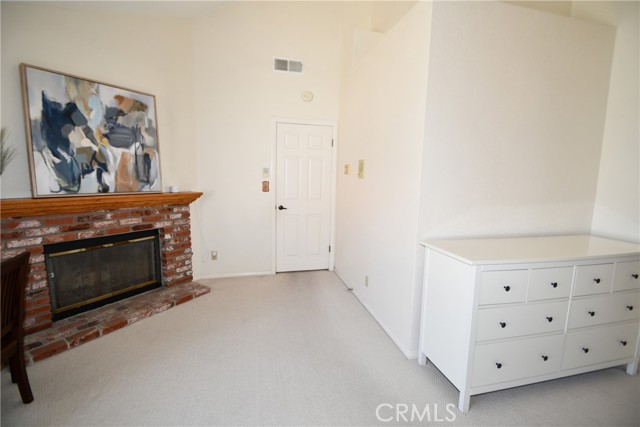 Detail Gallery Image 17 of 28 For 1920 Havemeyer Ln Unit B, Redondo Beach,  CA 90278 - 4 Beds | 2/1 Baths