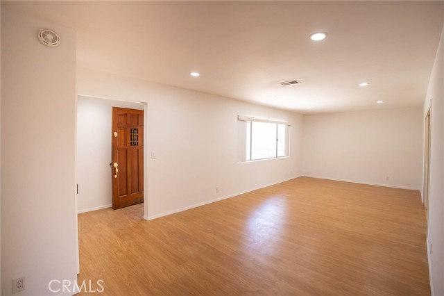 Detail Gallery Image 5 of 23 For 3512 W Flower Ave, Fullerton,  CA 92833 - 3 Beds | 2 Baths