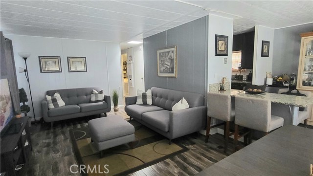 Detail Gallery Image 6 of 21 For 20652 Lassen St #114,  Chatsworth,  CA 91311 - 2 Beds | 2 Baths