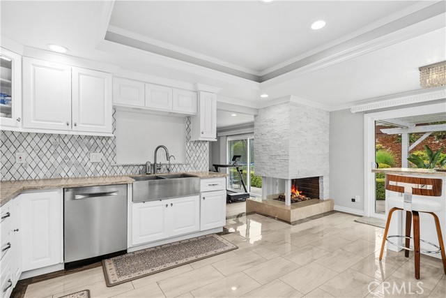 4077 Rousseau Lane, Palos Verdes Peninsula, California 90274, 3 Bedrooms Bedrooms, ,2 BathroomsBathrooms,Residential,For Sale,Rousseau,SB25236323