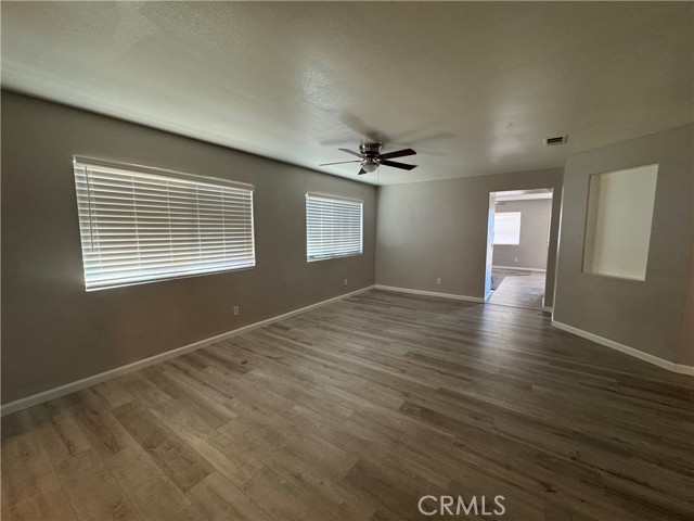 Detail Gallery Image 11 of 14 For 23693 Cheyenne Canyon Dr, Menifee,  CA 92587 - 3 Beds | 2 Baths