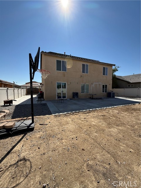 Detail Gallery Image 30 of 44 For 15974 Golden Meadow Ln, Victorville,  CA 92394 - 3 Beds | 2/1 Baths