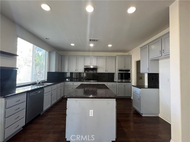 Detail Gallery Image 21 of 30 For 7271 White Owl Ct, Corona,  CA 92880 - 5 Beds | 3/1 Baths