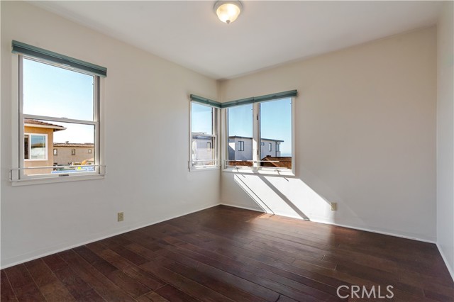 Detail Gallery Image 12 of 32 For 1812 Ocean Dr, Manhattan Beach,  CA 90266 - 2 Beds | 1 Baths