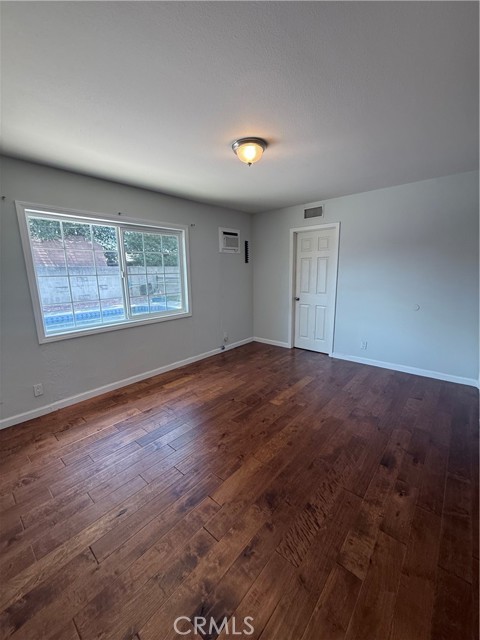 210 E Renwick Road, Glendora CA: https://media.crmls.org/medias/29a767c4-9e08-4ce0-83eb-590d03c03347.jpg