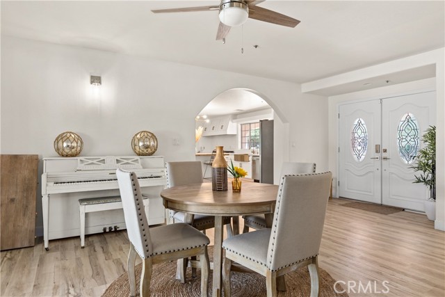 35356 Sierra Vista Drive, Agua Dulce CA: https://media.crmls.org/medias/29a7a8f0-eb70-49c5-b179-3e7e4ea526eb.jpg