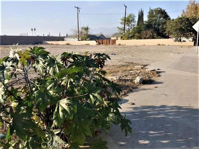 1344 N H Street, San Bernardino, California 92405, ,Land,For Sale,1344 N H Street,CRHD23104146