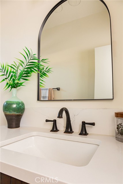 Detail Gallery Image 63 of 75 For 2840 Potomac Ave #1/2,  Los Angeles,  CA 90016 - 2 Beds | 1 Baths