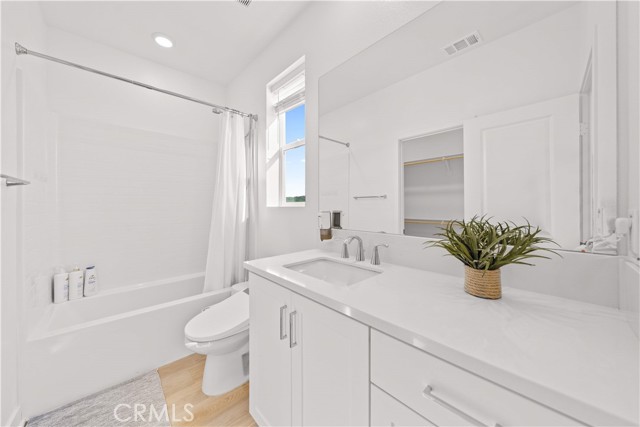 Detail Gallery Image 36 of 56 For 275 Sash, Irvine,  CA 92618 - 2 Beds | 2/1 Baths