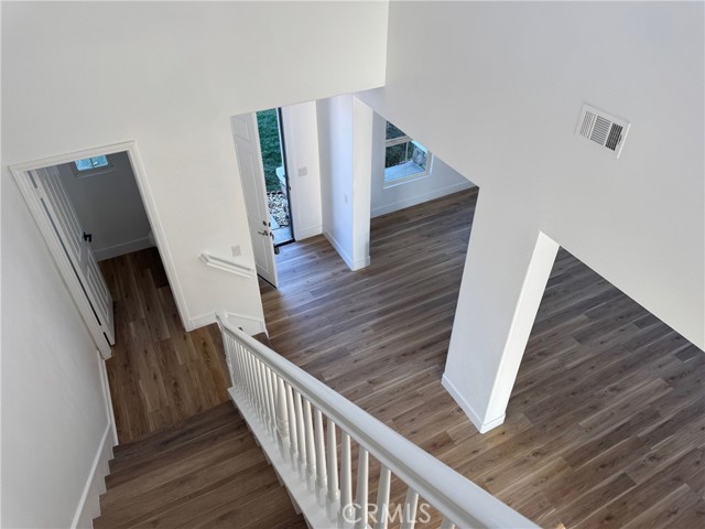 Detail Gallery Image 3 of 22 For 37920 Pisces Cir, Palmdale,  CA 93552 - 5 Beds | 4 Baths